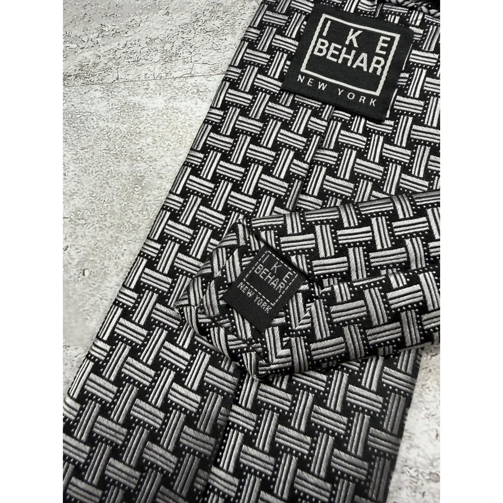 IKE BEHAR 100%‎ Silk Tie Mens One Size Black Geometric Jacquard Pointed Necktie